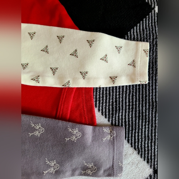 ♥️♥️♥️3 For $20♥️♥️♥️ZARA long sleeve holiday bodysuits🌲 - Picture 5 of 6